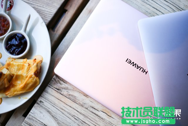 華為MateBook X和蘋(píng)果MacBook哪個(gè)好啊?對(duì)比評(píng)測(cè)