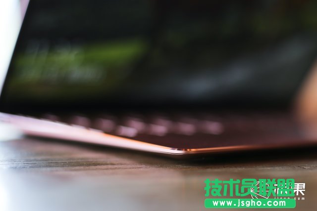 華為MateBook X和蘋(píng)果MacBook哪個(gè)好啊?對(duì)比評(píng)測(cè)