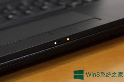Win8電腦硬盤燈一直亮著怎么辦?